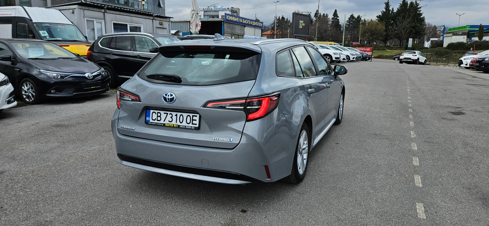 Toyota Corolla 1.8 Hybrid Touring Sports  Business Tech, снимка 4 - Автомобили и джипове - 52153646
