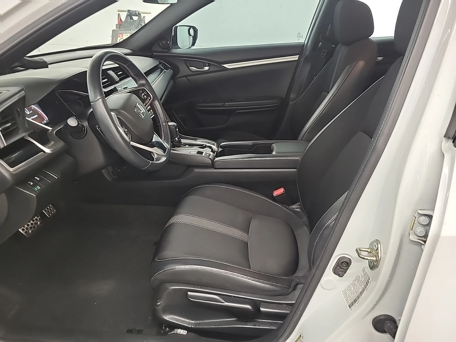 Honda Civic SPORT * * CARFAX * * АВТО КРЕДИТ * *  - изображение 7