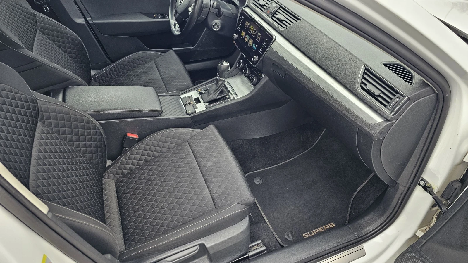Skoda Superb 1.5 TURBO - 150 �.� - automat 7G | Mobile.bg � ����������� 14