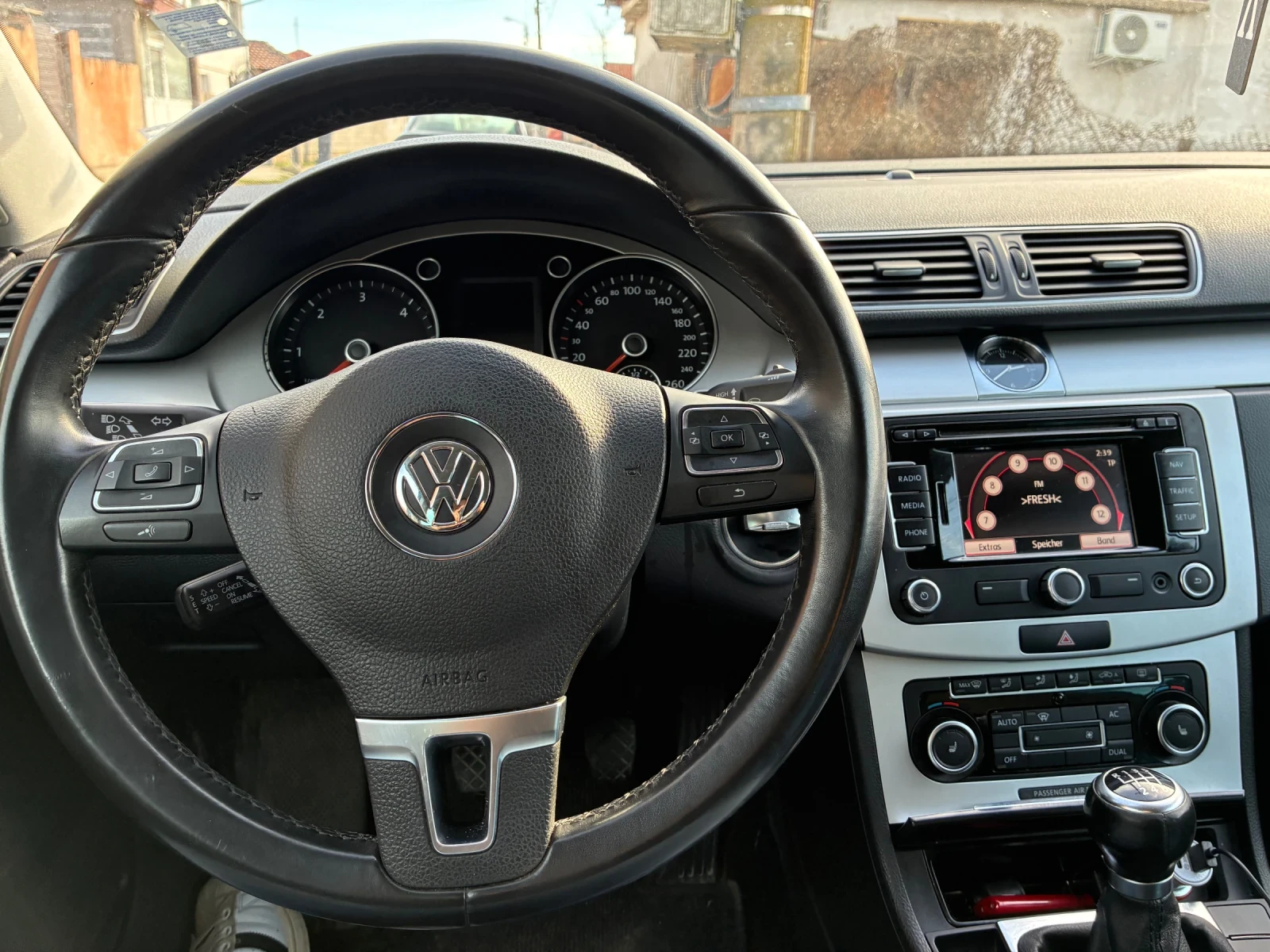 VW Passat B7 - изображение 3