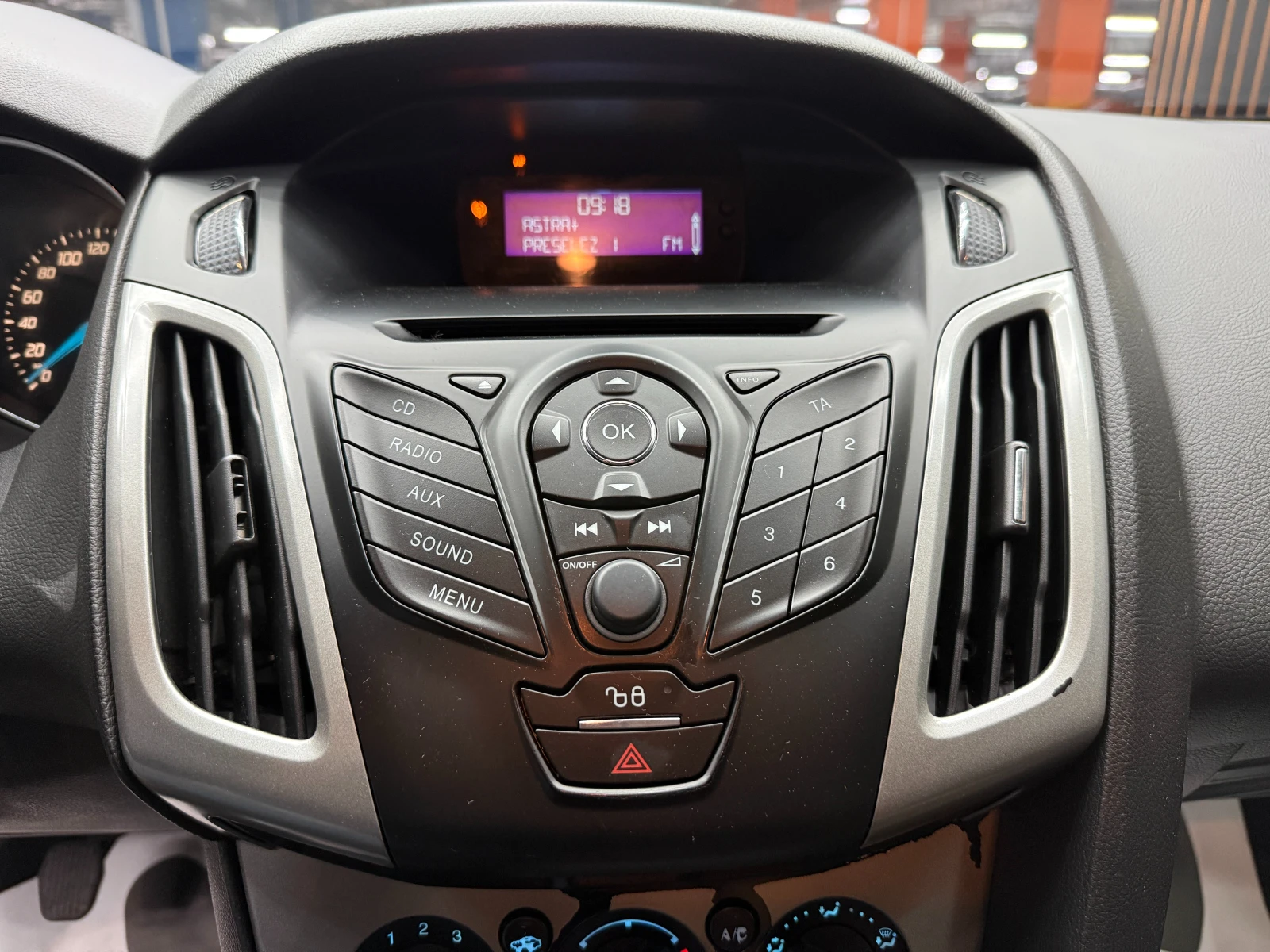 Ford Focus 1.6D 115��/������/������/�������� | Mobile.bg � ����������� 14