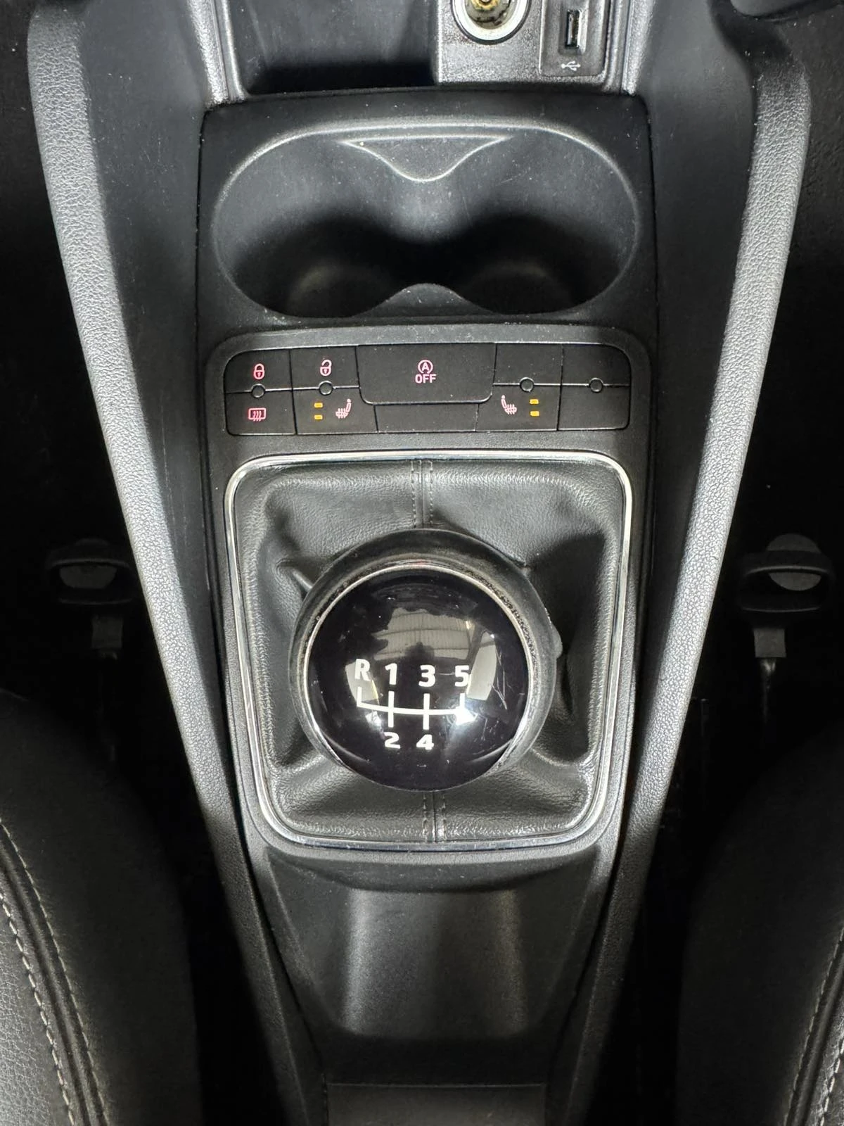 Seat Ibiza 1.4 TDI  Eu- 6W, снимка 11 - Автомобили и джипове - 54076522