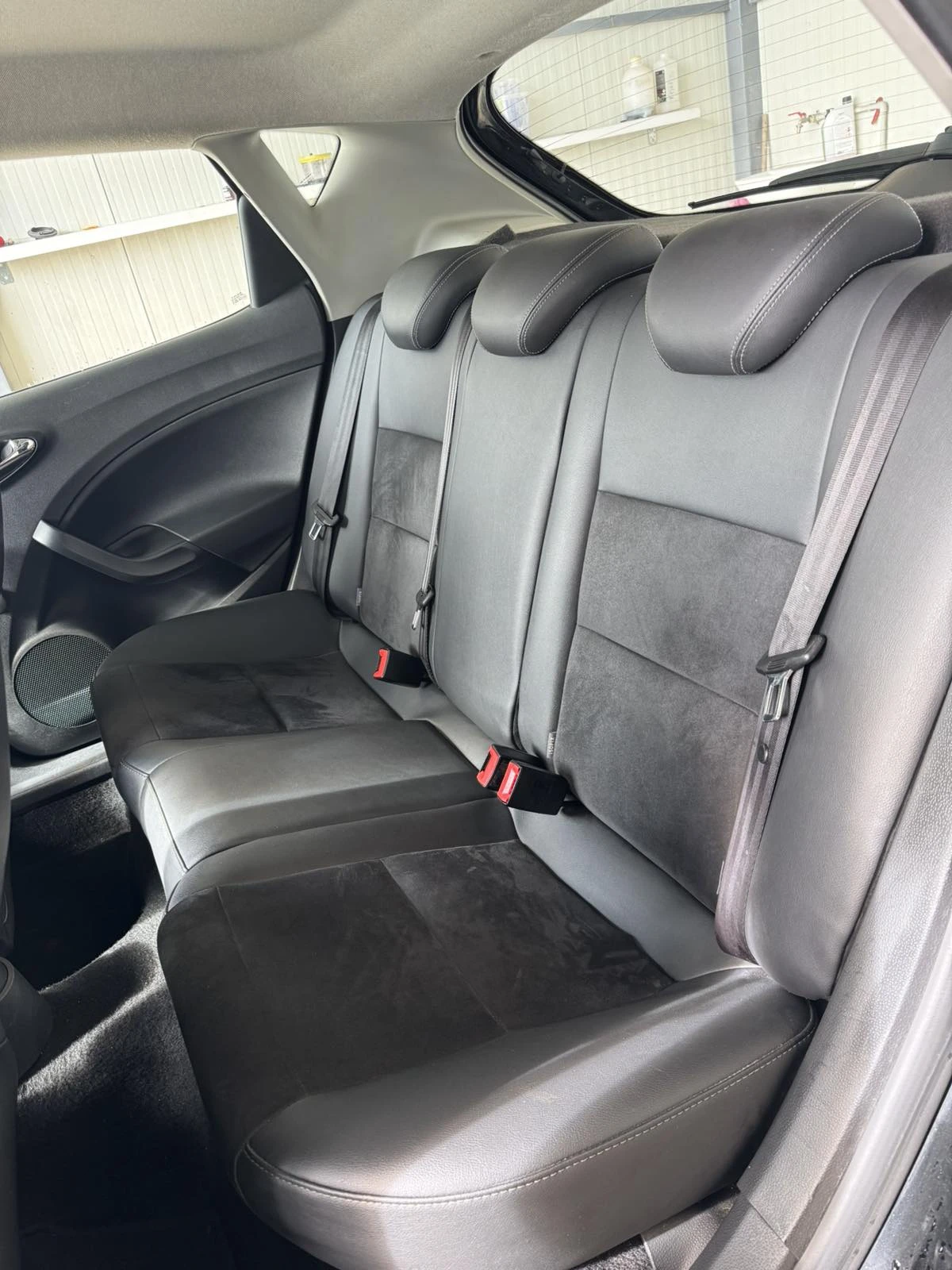 Seat Ibiza 1.4 TDI  Eu- 6W, снимка 12 - Автомобили и джипове - 54076522