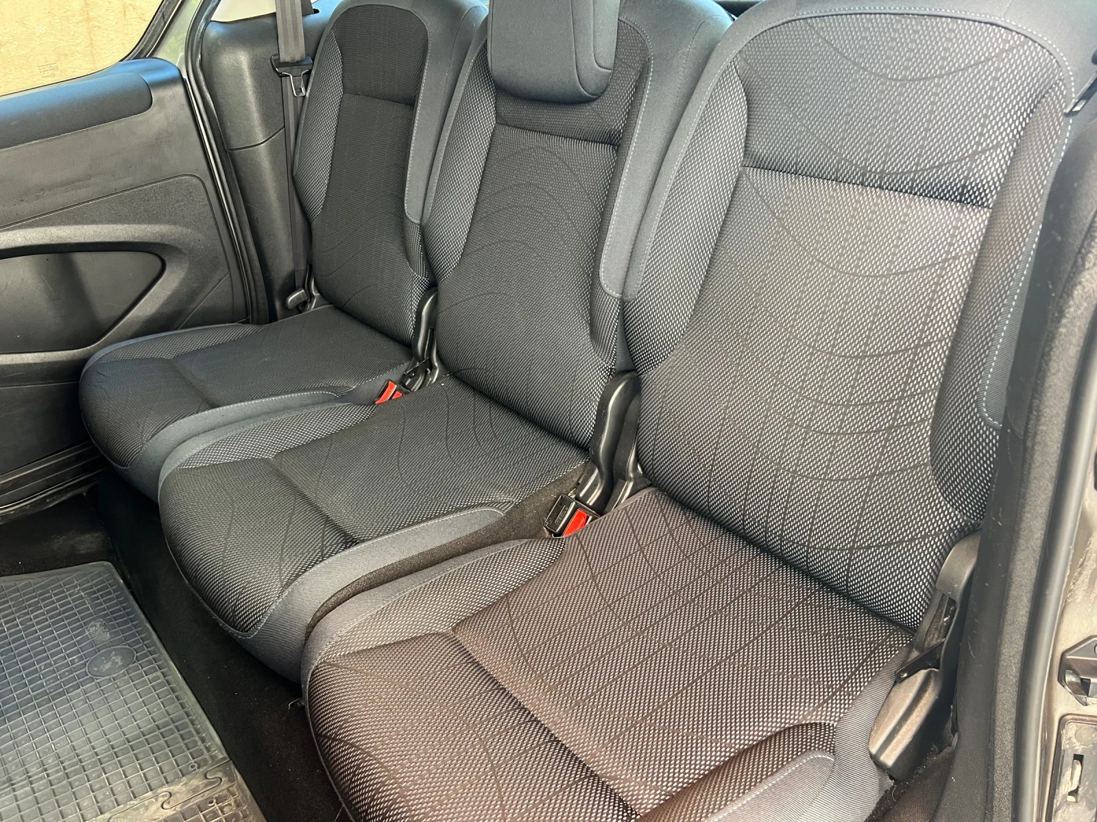 Peugeot Partner 1.6 HDI TEPEE, снимка 5 - Автомобили и джипове - 54341380