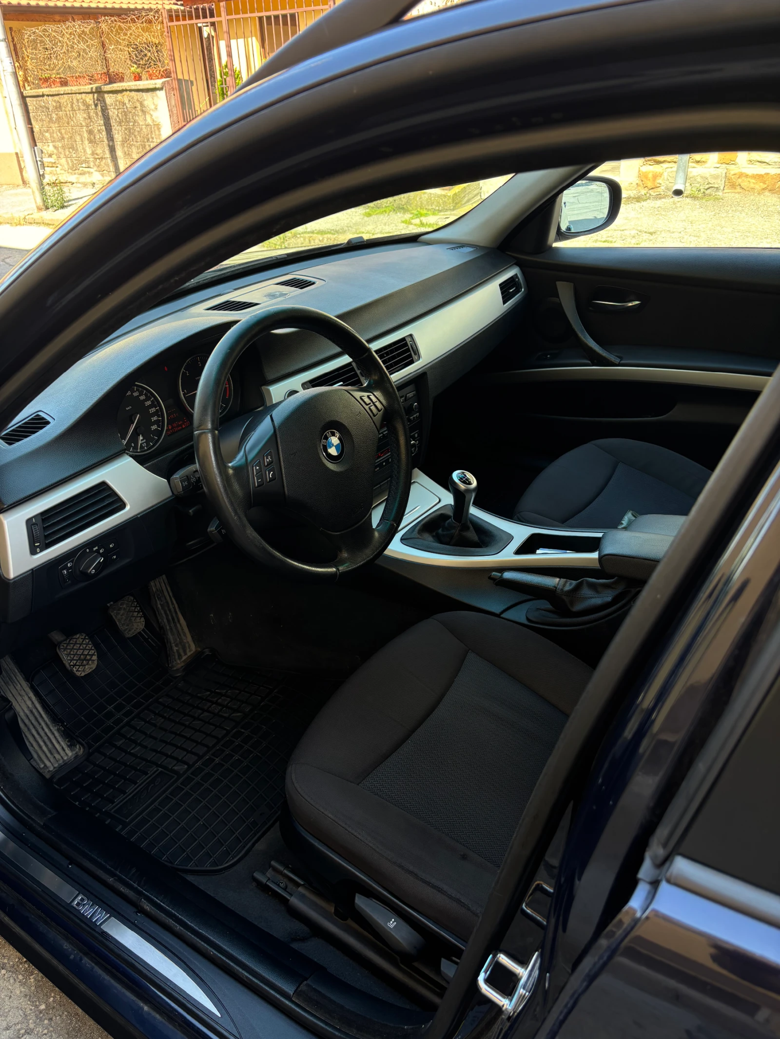 BMW 318 FACELIFT , снимка 11 - Автомобили и джипове - 54494876