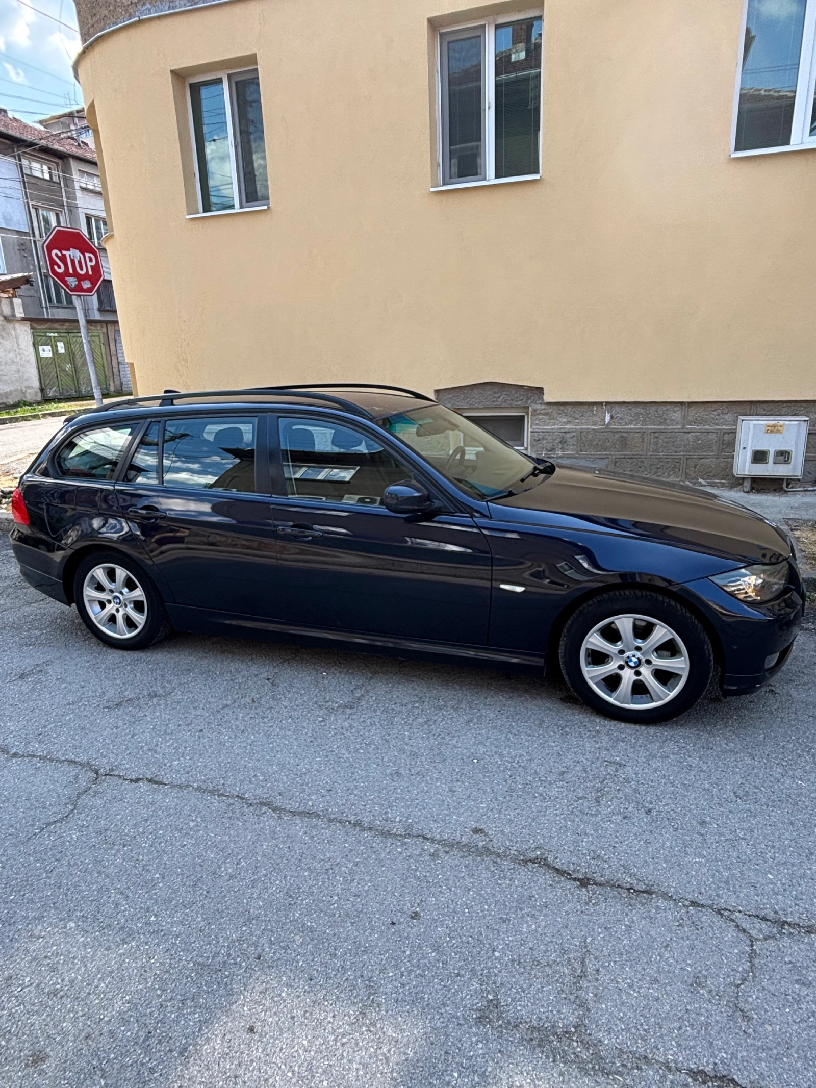BMW 318 FACELIFT , снимка 3 - Автомобили и джипове - 54494876