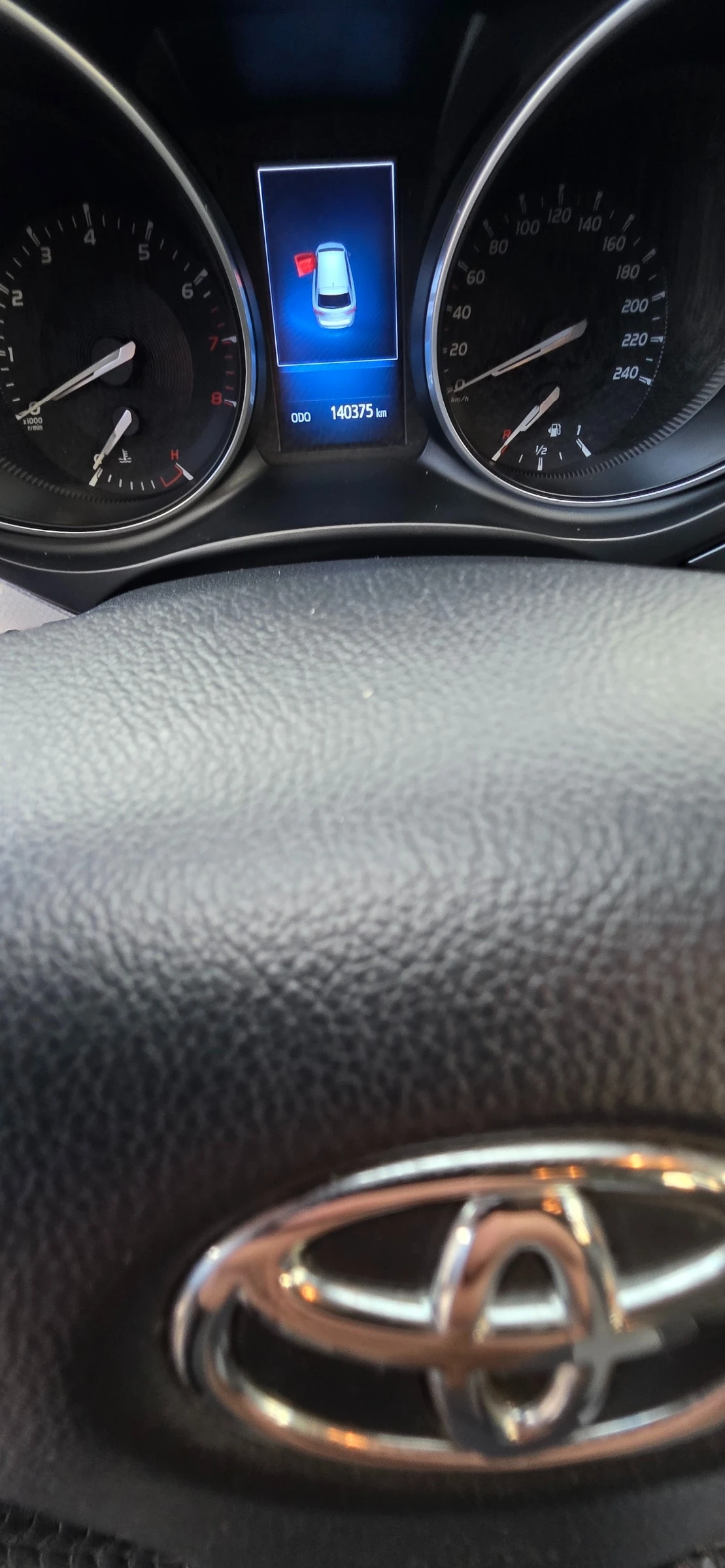 Toyota Avensis | Mobile.bg � ����������� 10