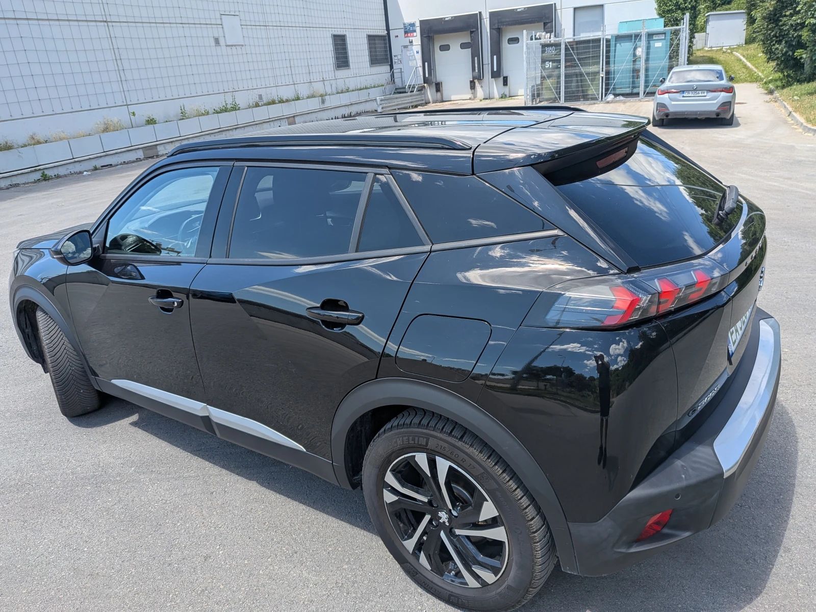 Peugeot 2008 e Allure, снимка 5 - Автомобили и джипове - 54917886
