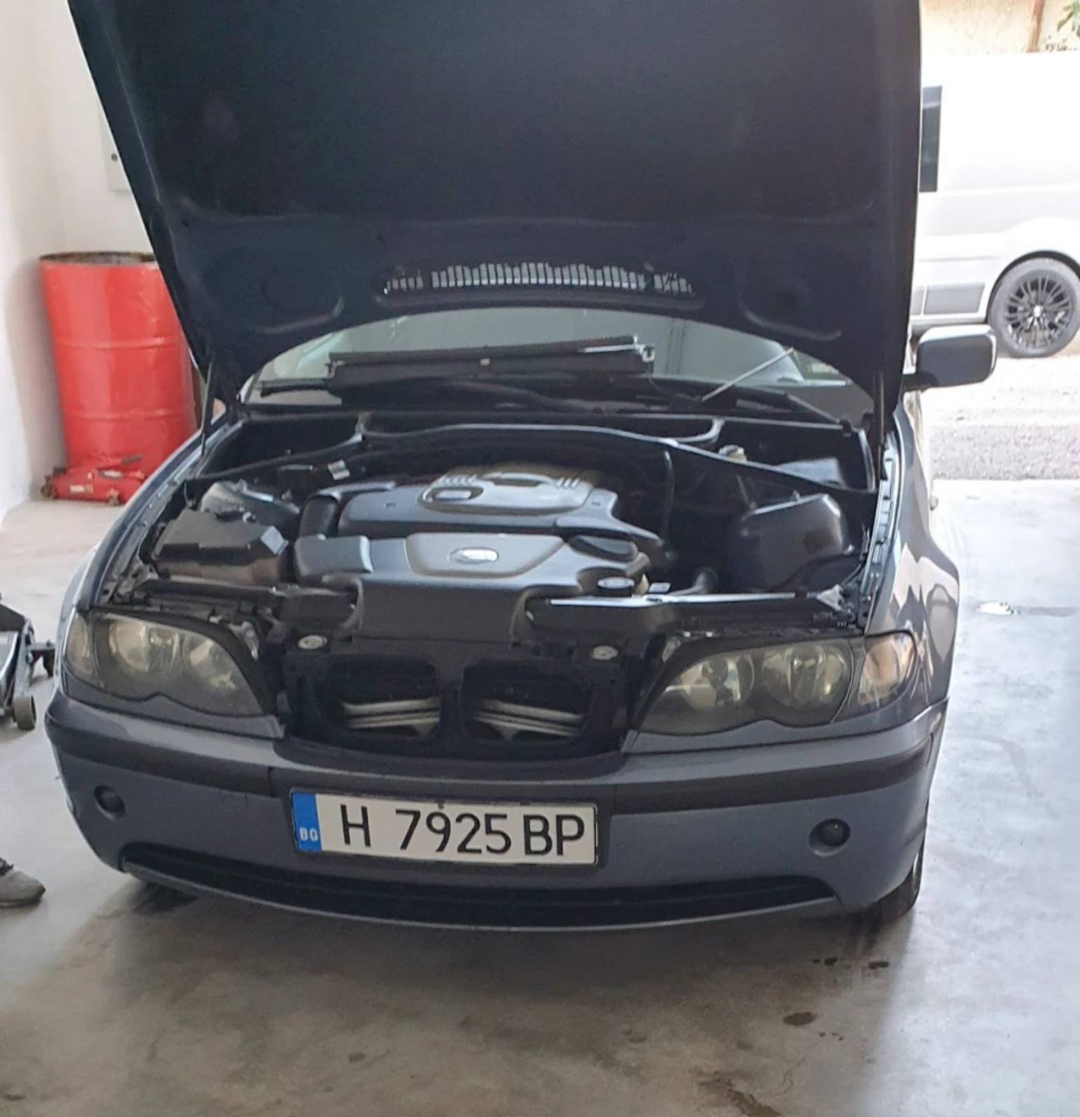 BMW 320, снимка 7 - Автомобили и джипове - 55081896