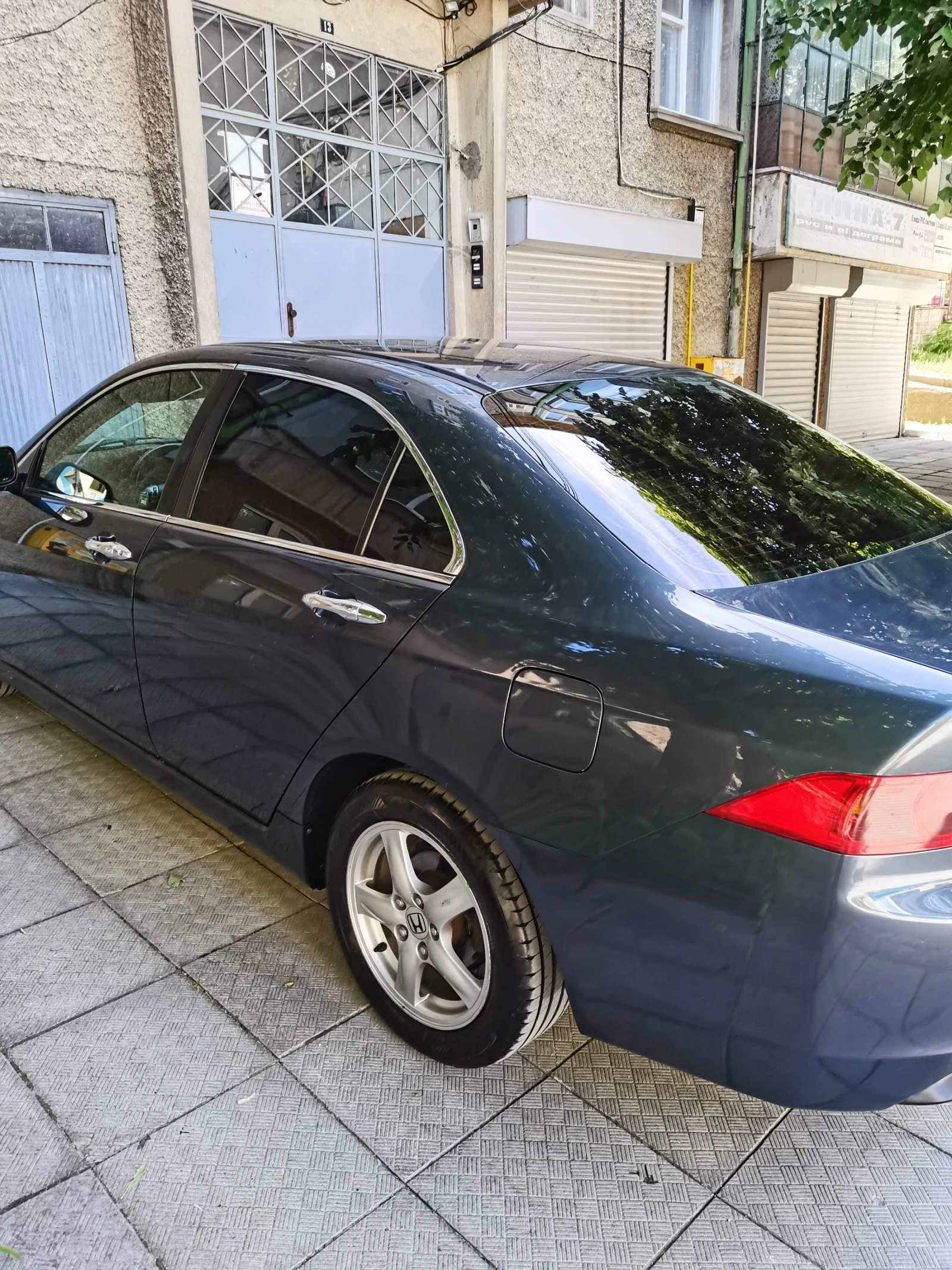 Honda Accord Executive, снимка 17 - Автомобили и джипове - 55482420