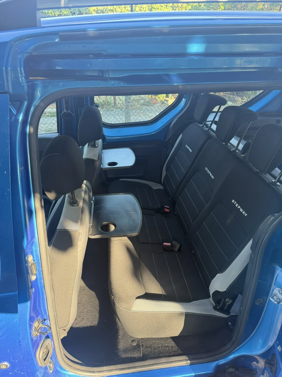 Dacia Dokker 1.5 DCI STEPWAY, снимка 10 - Автомобили и джипове - 55646645