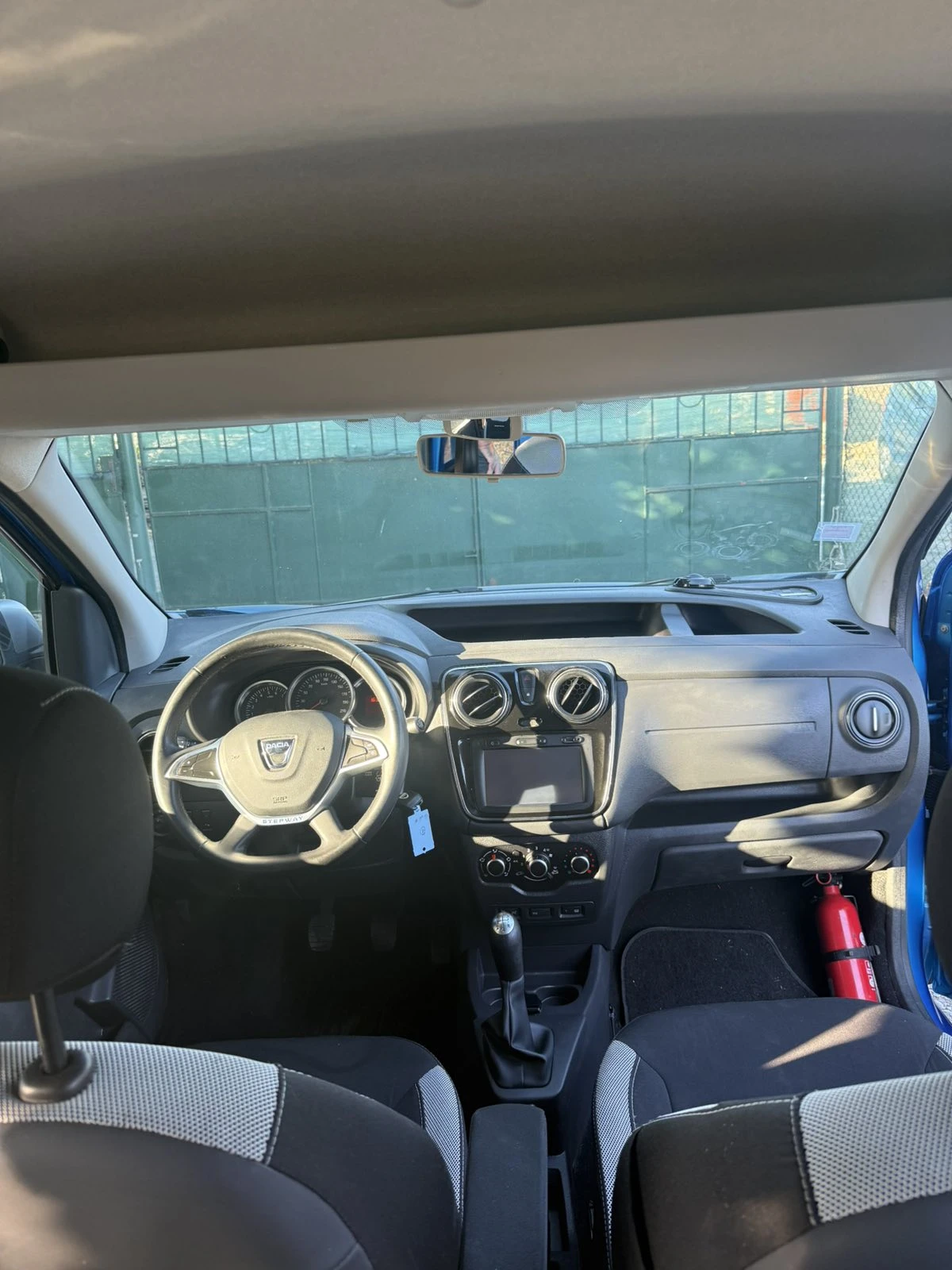 Dacia Dokker 1.5 DCI STEPWAY, снимка 9 - Автомобили и джипове - 55646645