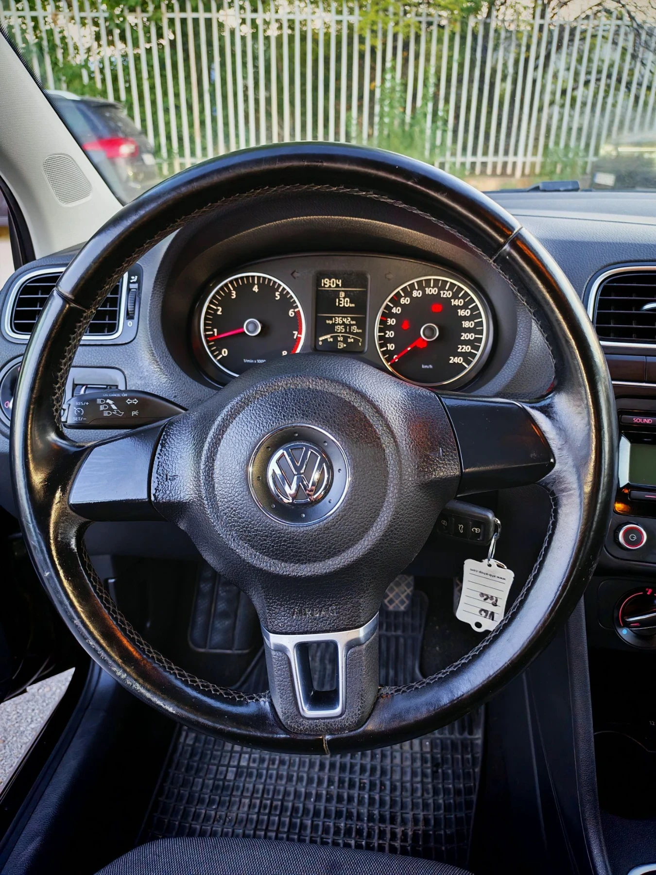 VW Polo 1.4 бензин 86кс, снимка 9 - Автомобили и джипове - 55743723