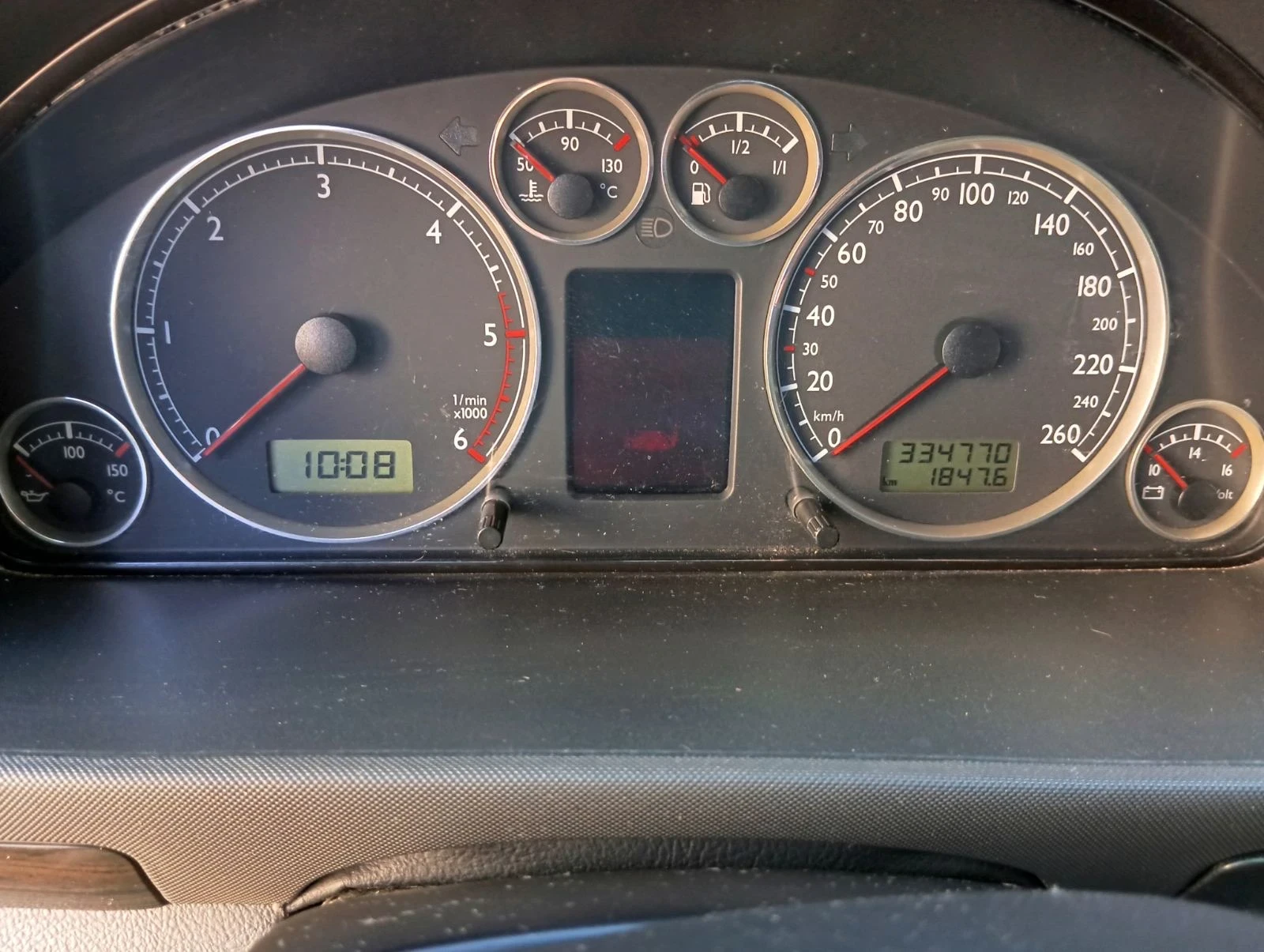 Seat Alhambra 1.9 TDI, снимка 11 - Автомобили и джипове - 55904122