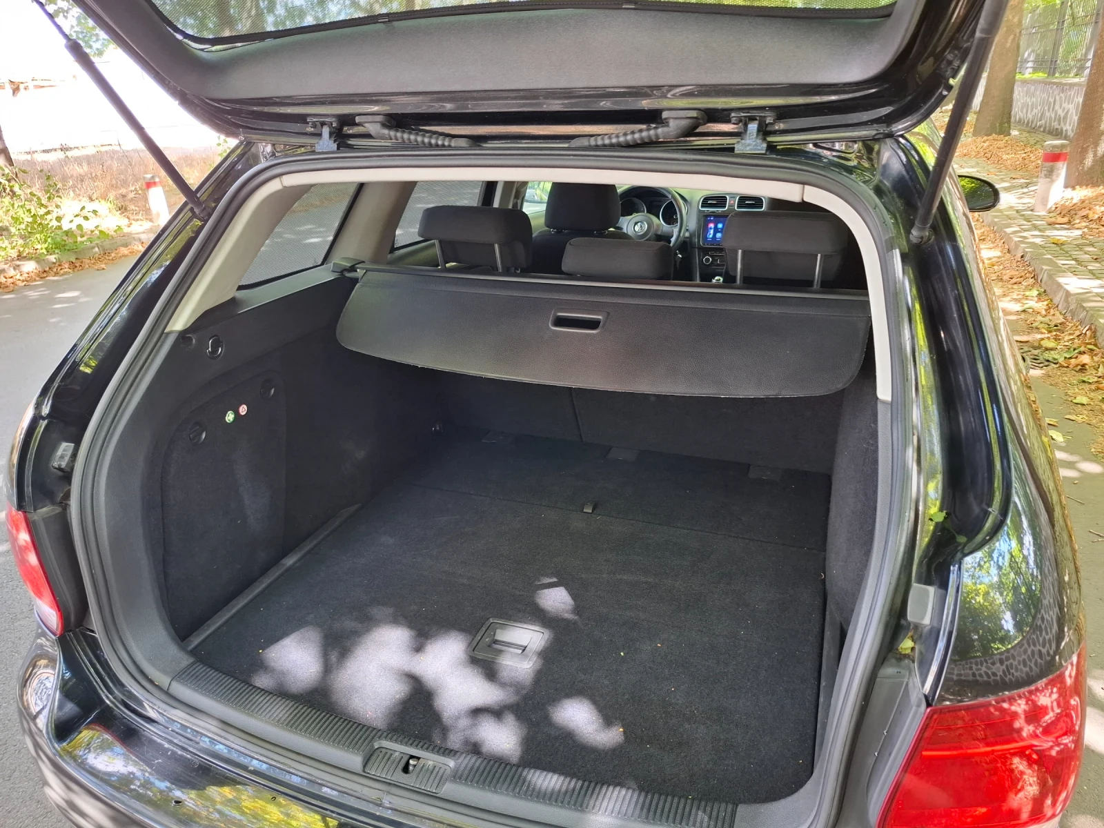 VW Golf, снимка 8 - Автомобили и джипове - 56023764