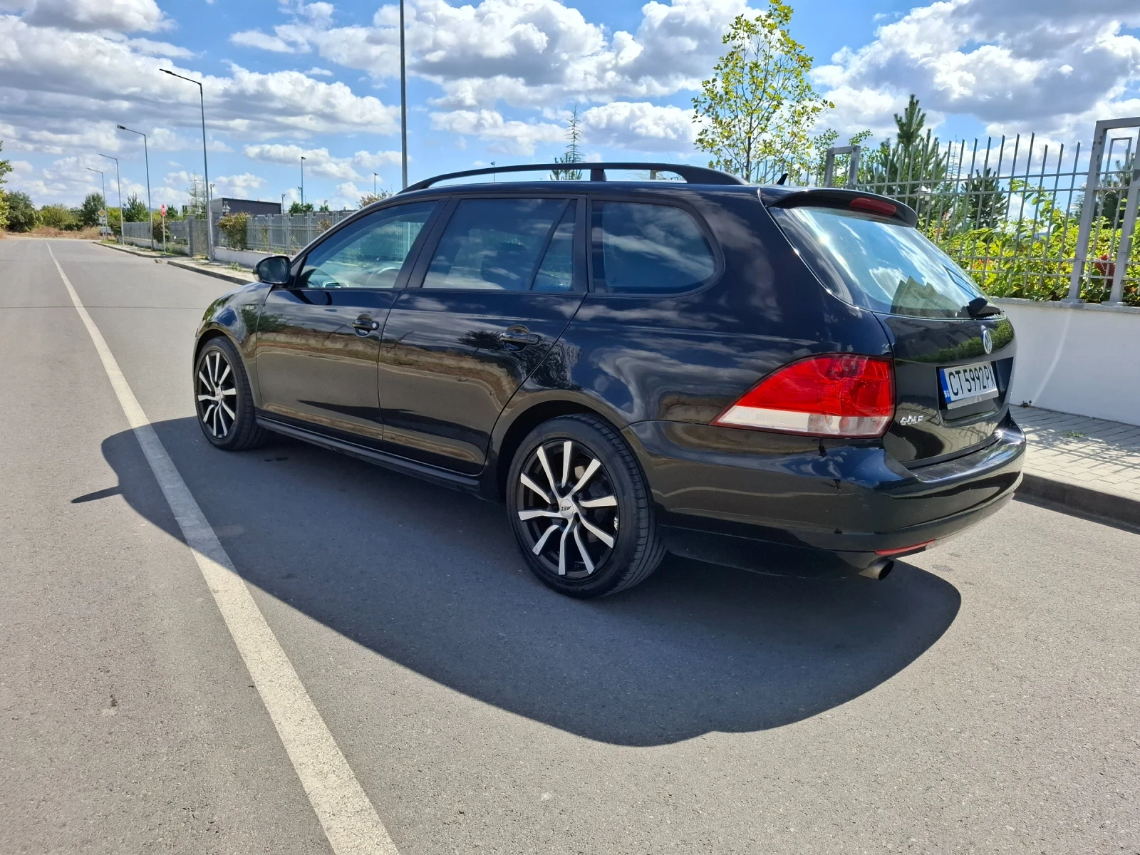 VW Golf, снимка 5 - Автомобили и джипове - 56023764