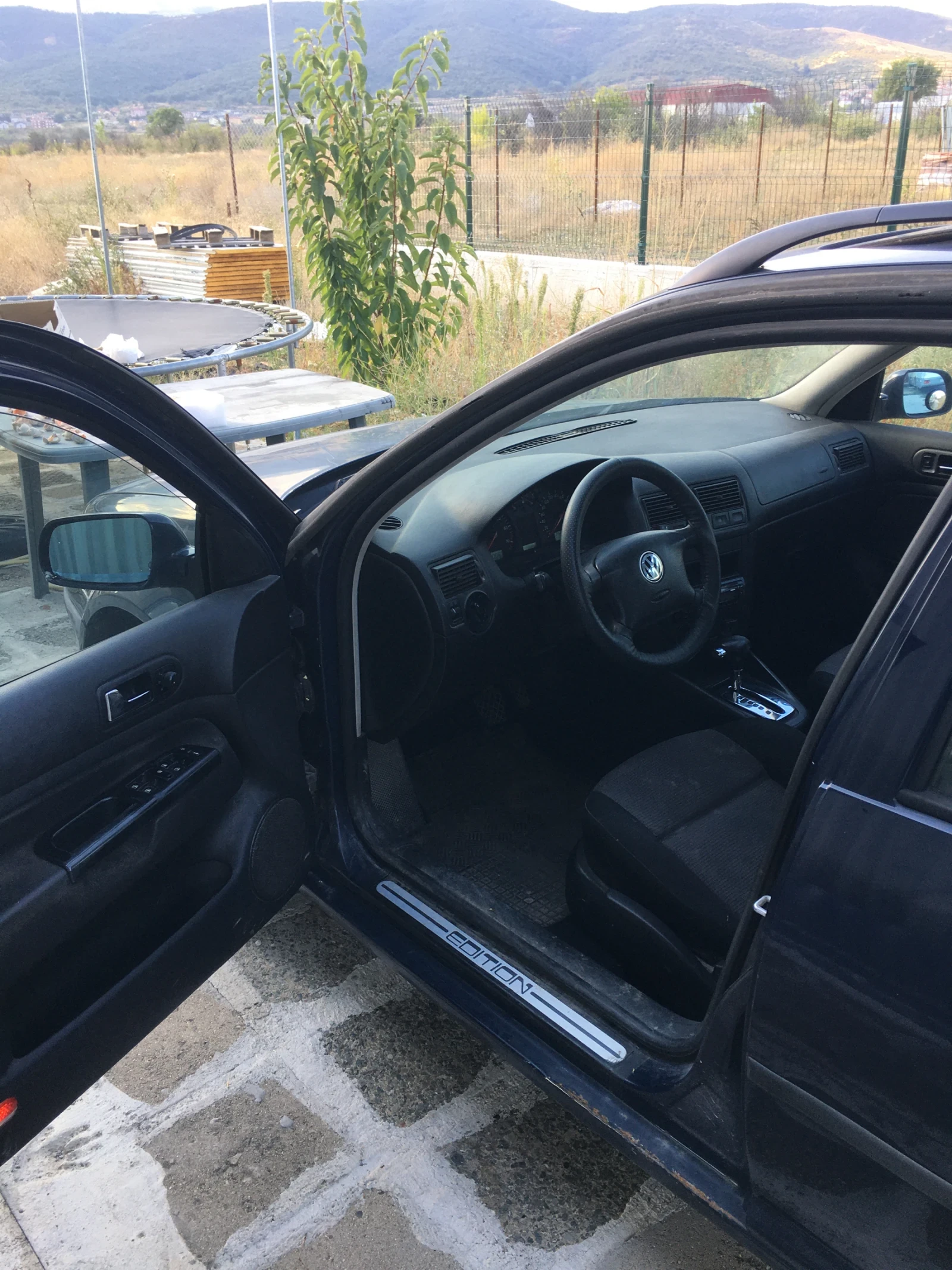 VW Golf Комби, снимка 5 - Автомобили и джипове - 56166421