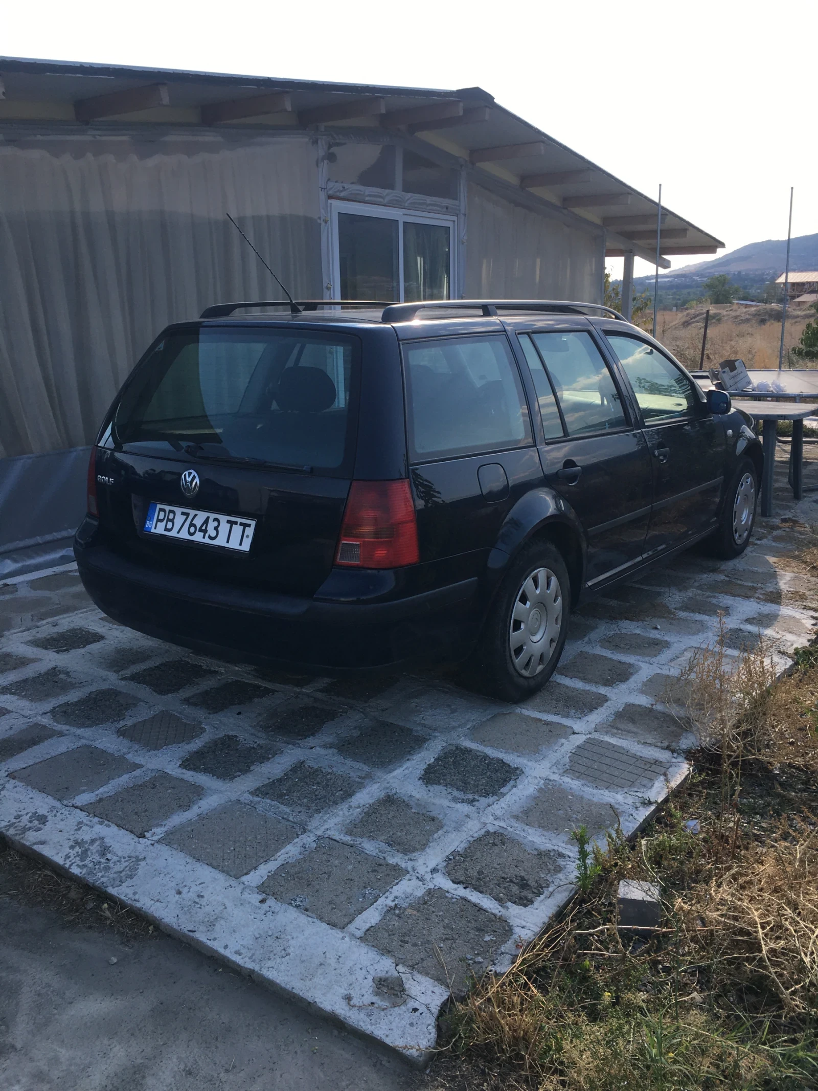 VW Golf Комби, снимка 3 - Автомобили и джипове - 56166421
