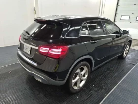 Mercedes-Benz GLA 250 CARFAX/2 Ключа/ПАНОРАМА/ПОДГРЕВ/ПАМЕТ, снимка 3
