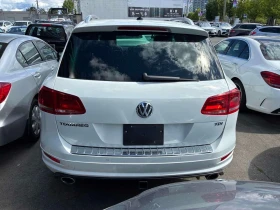 VW Touareg R LINE/TDI/ПОДГРЕВ/CARFAX/ФИНАНСИРАНЕ, снимка 4