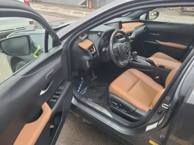 Lexus UX * 250H * CARFAX *  - 37050 лв. / 18943.36 € - 69528450 5