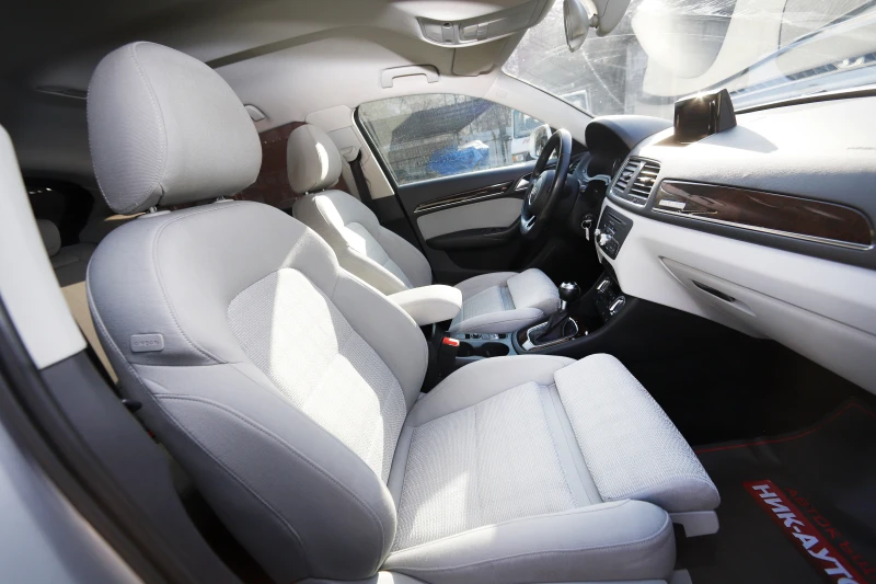 Audi Q3 2.0TFSI Quattro S-TRONIC, снимка 9 - Автомобили и джипове - 52388363