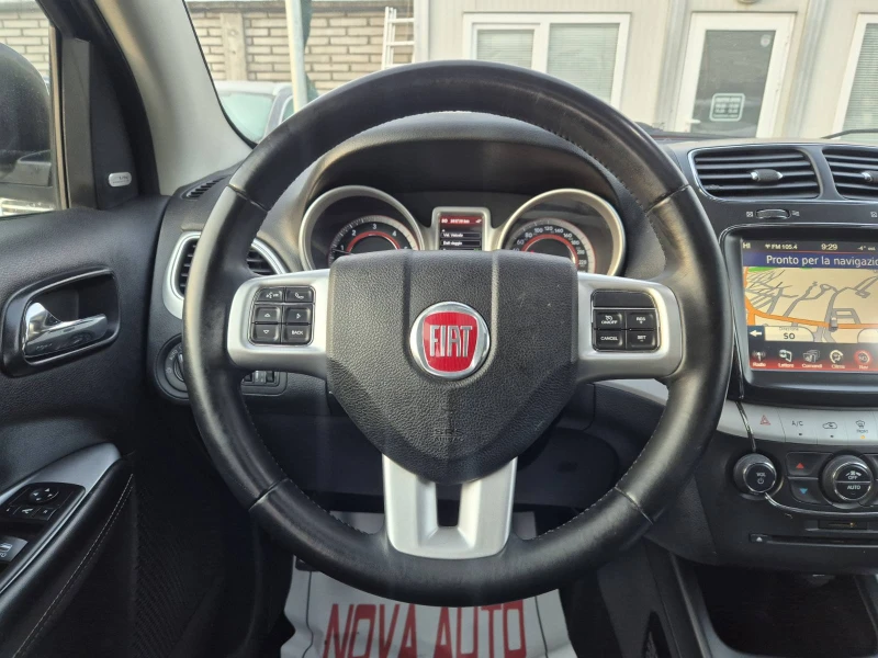 Fiat Freemont 2.0D-4X4-AUTOMATIC-7 МЕСТА, снимка 8 - Автомобили и джипове - 52839759