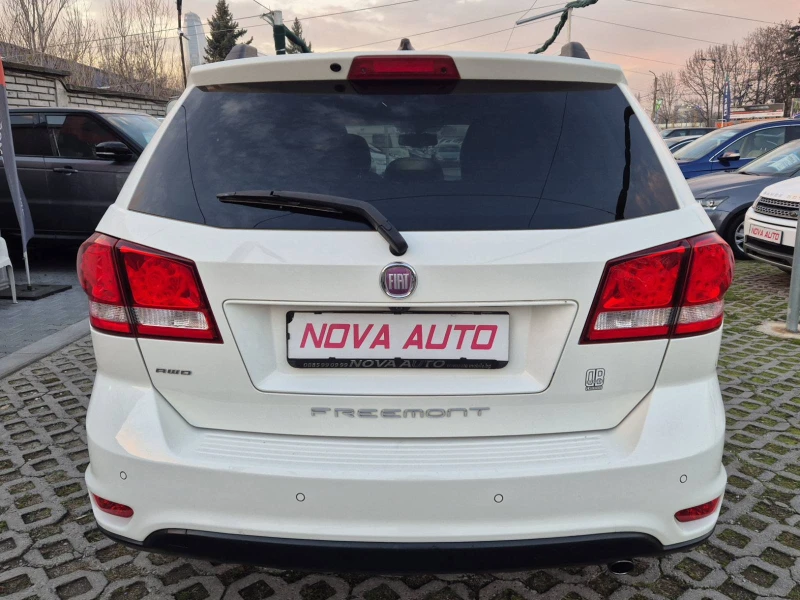 Fiat Freemont 2.0D-4X4-AUTOMATIC-7 МЕСТА, снимка 3 - Автомобили и джипове - 52839759