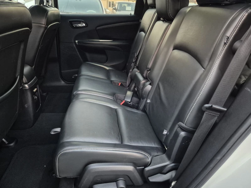 Fiat Freemont 2.0D-4X4-AUTOMATIC-7 МЕСТА, снимка 12 - Автомобили и джипове - 52839759