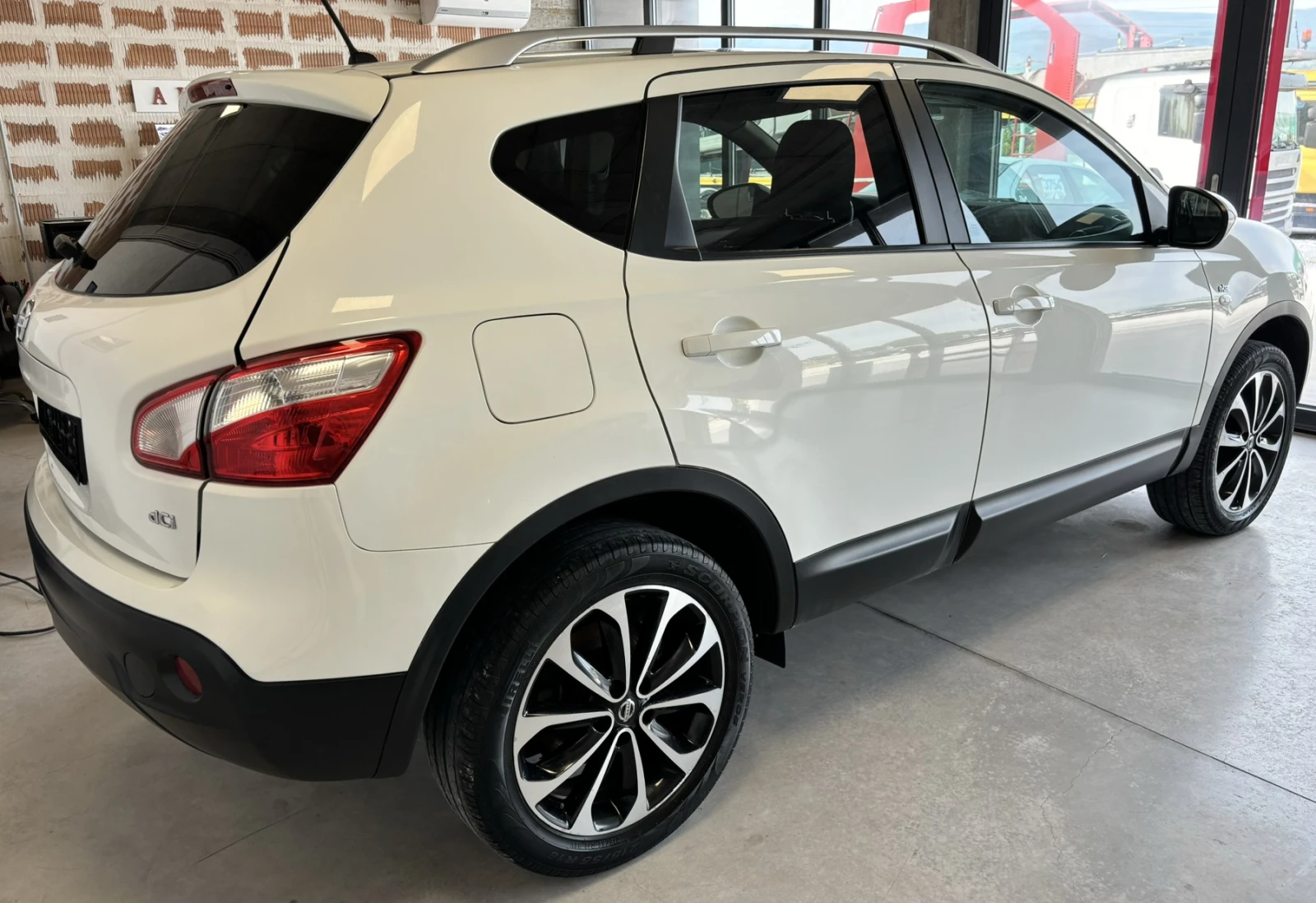 Nissan Qashqai N-TEC 1.5dCi - изображение 4