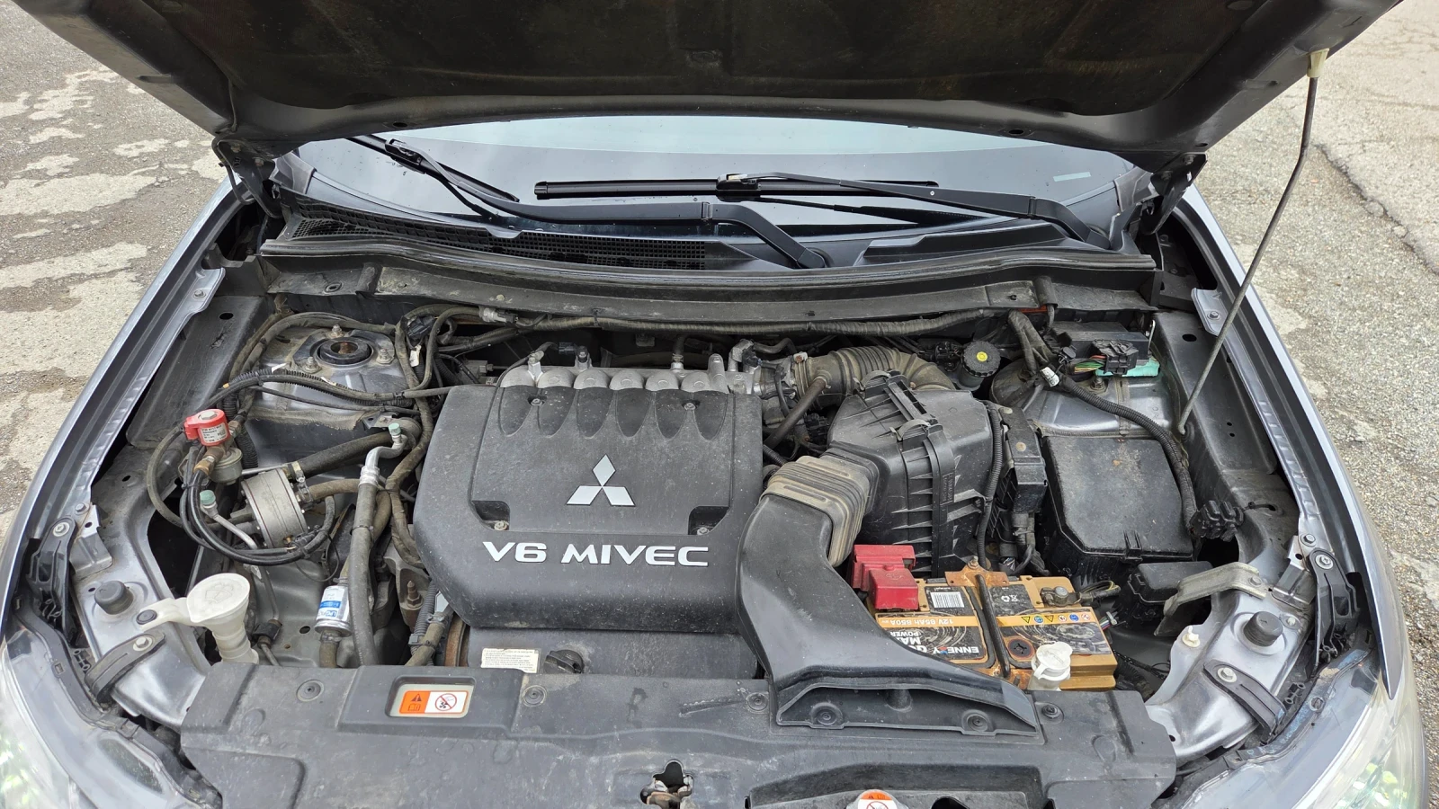Mitsubishi Outlander V6/3000-Газ/Бензин - изображение 10