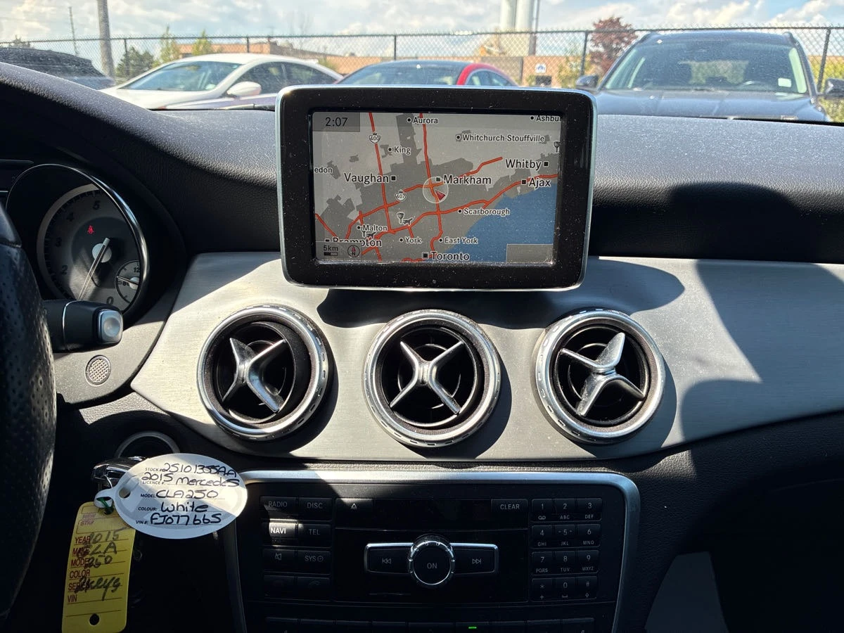 Mercedes-Benz GLA 250   * CARFAX* АВТОФИНАНСИРАНЕ*  - изображение 9