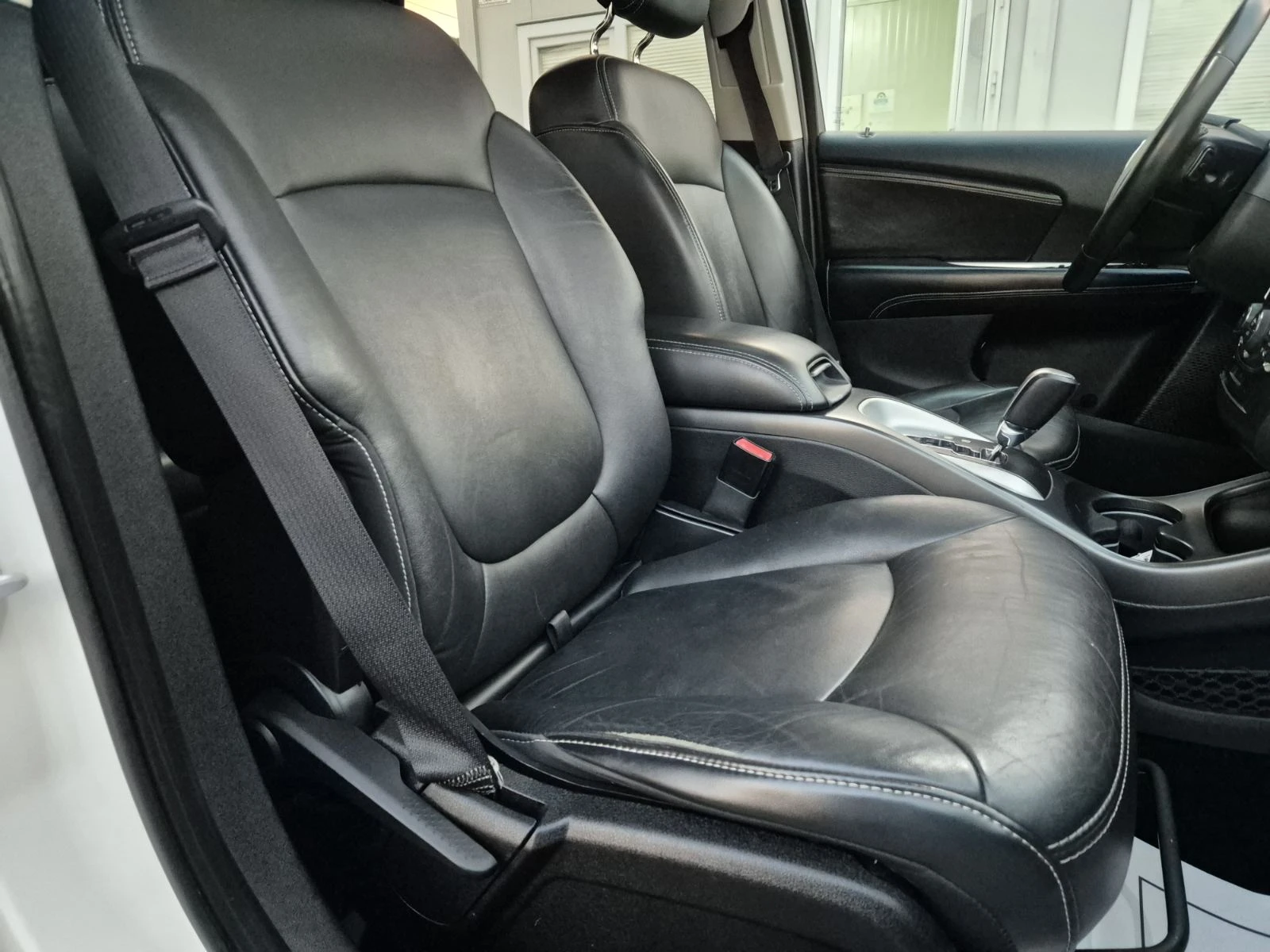 Fiat Freemont 2.0D-4X4-AUTOMATIC-7 МЕСТА - изображение 10