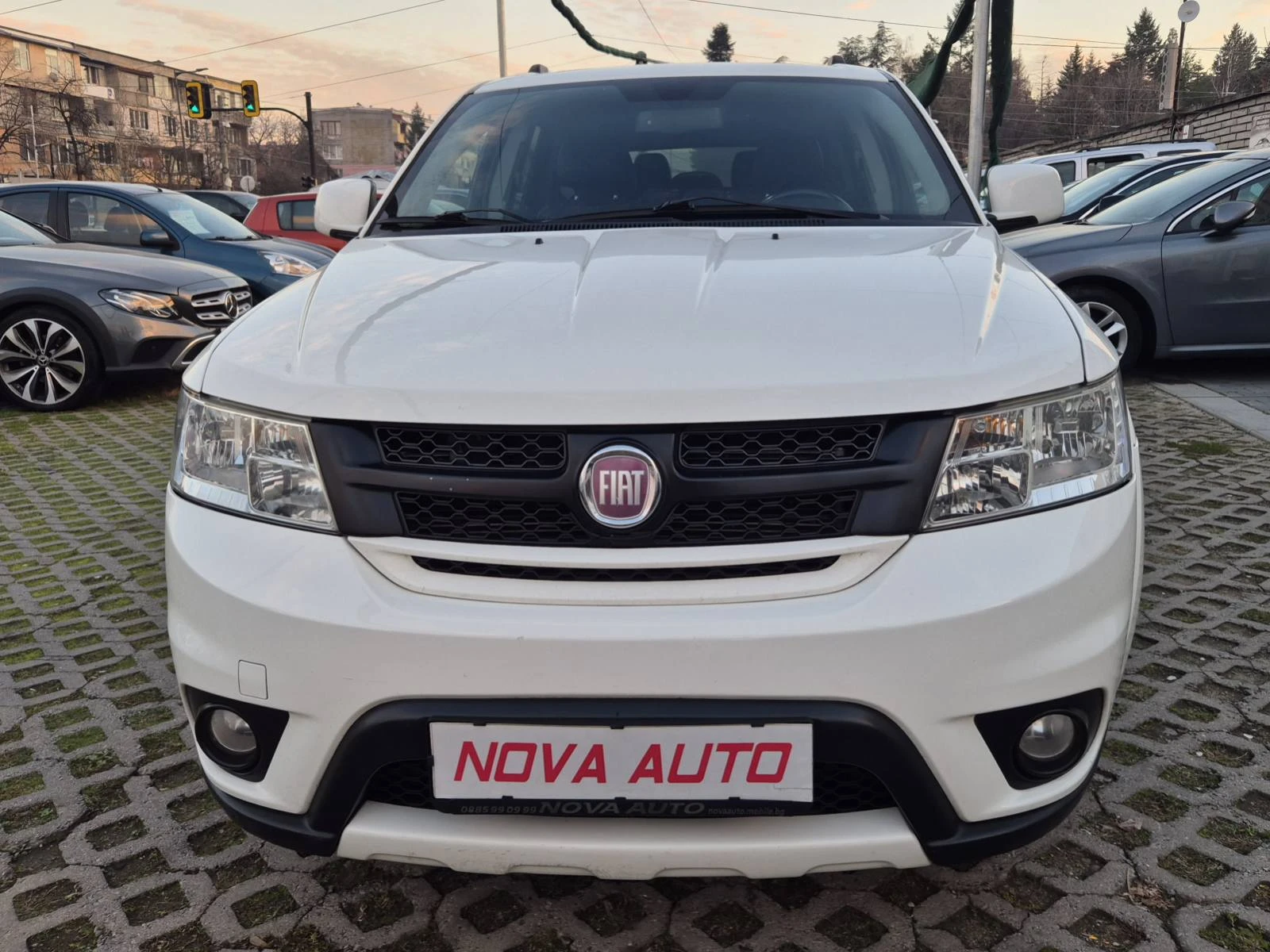 Fiat Freemont 2.0D-4X4-AUTOMATIC-7 МЕСТА - изображение 6