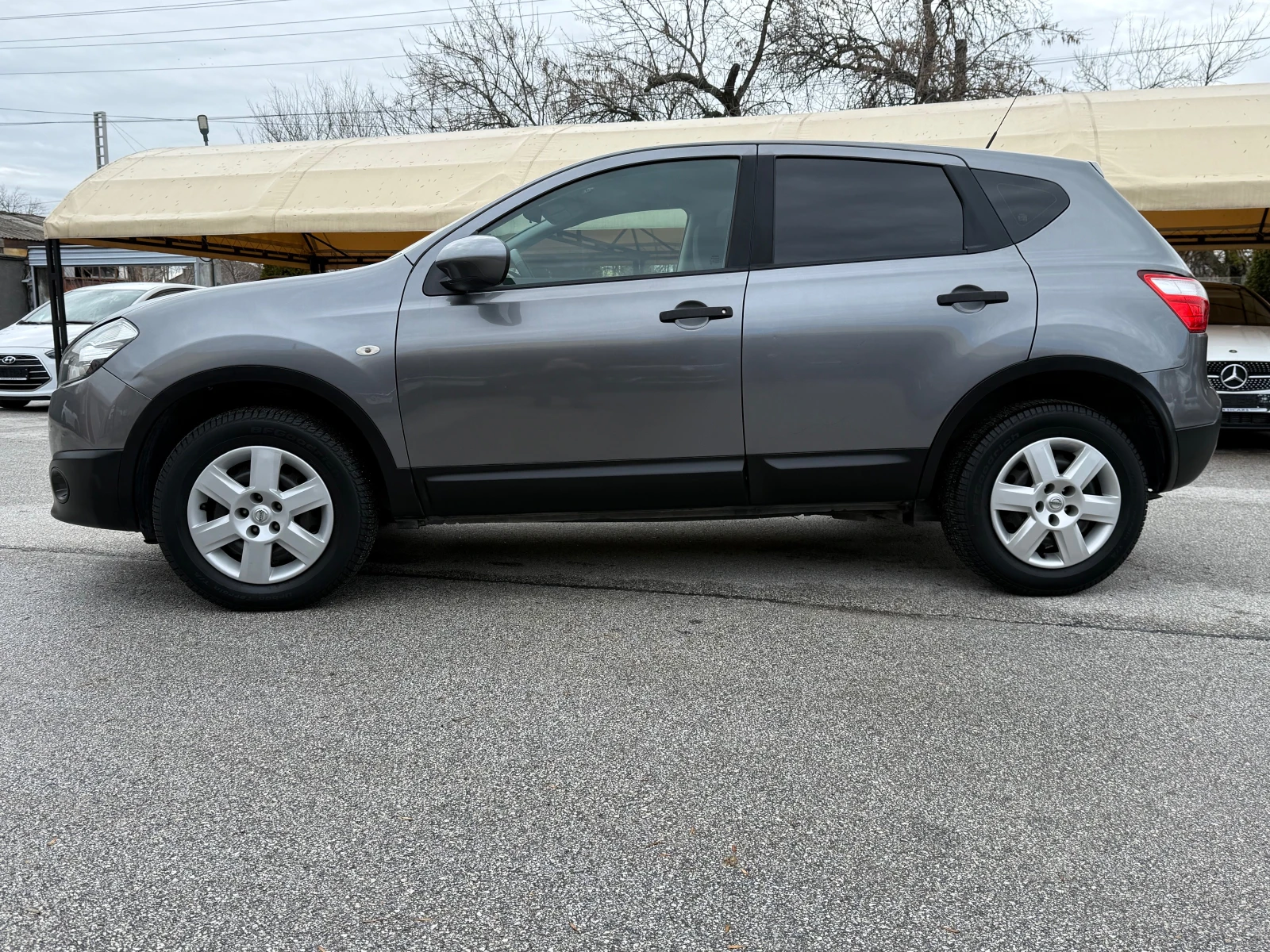 Nissan Qashqai 1.5dCI-FACELIFT!100% РЕАЛНИ КМ !! ТОП СЪСТОЯНИЕ !! - изображение 6