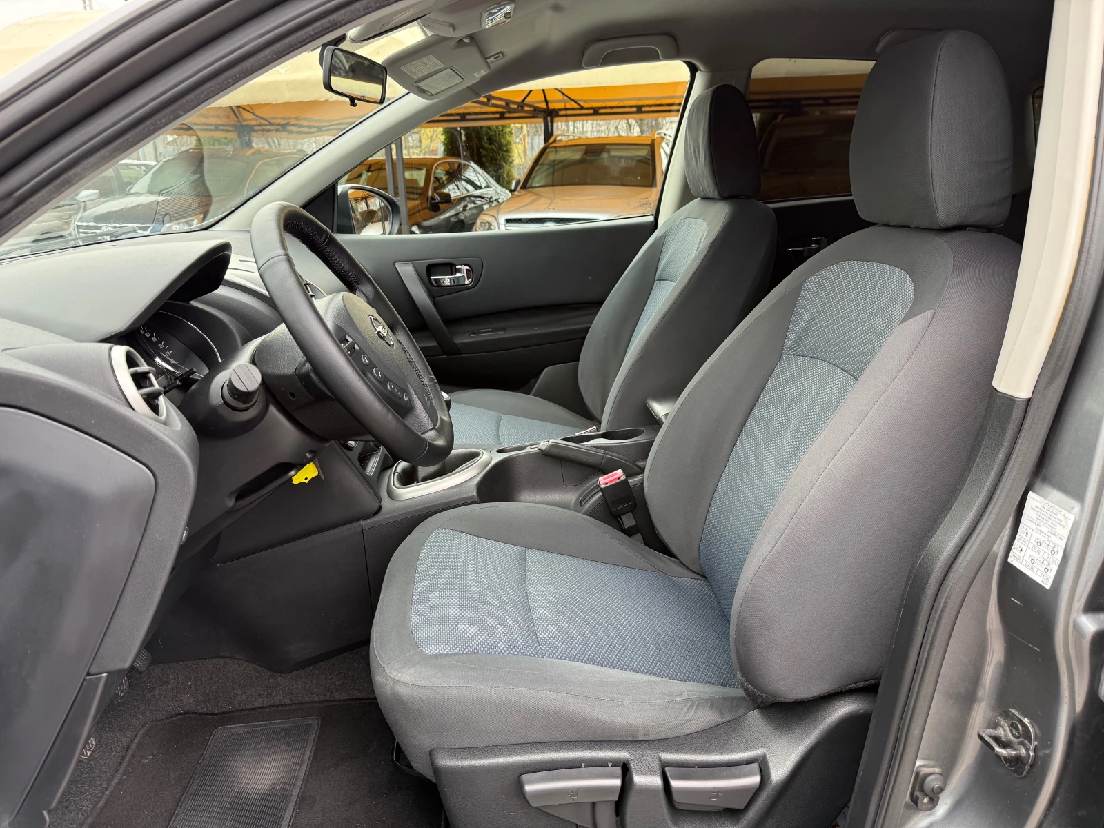 Nissan Qashqai 1.5dCI-FACELIFT!100% РЕАЛНИ КМ !! ТОП СЪСТОЯНИЕ !! - изображение 9