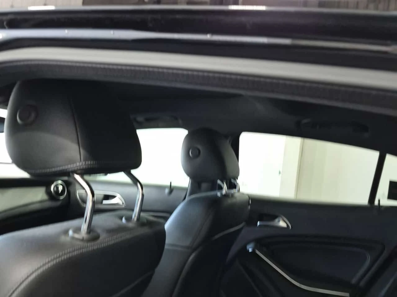 Mercedes-Benz GLA 250 CARFAX/2 Ключа/ПАНОРАМА/ПОДГРЕВ/ПАМЕТ, снимка 12 - Автомобили и джипове - 55409926