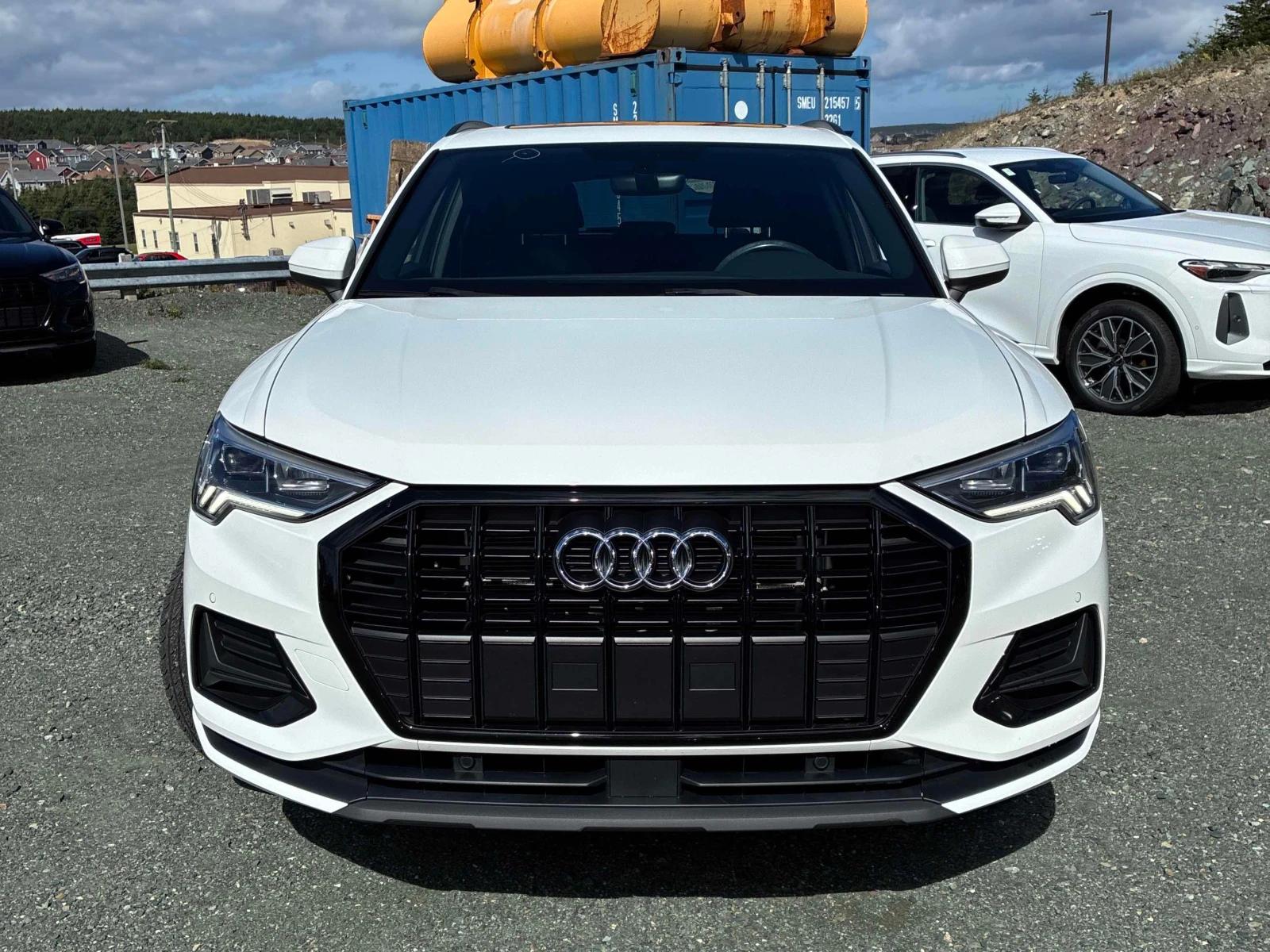 Audi Q3 * Komfort * CARFAX * БЕЗ ПЪРВОНАЧАЛНА ВНОСКА, снимка 6 - Автомобили и джипове - 56093254