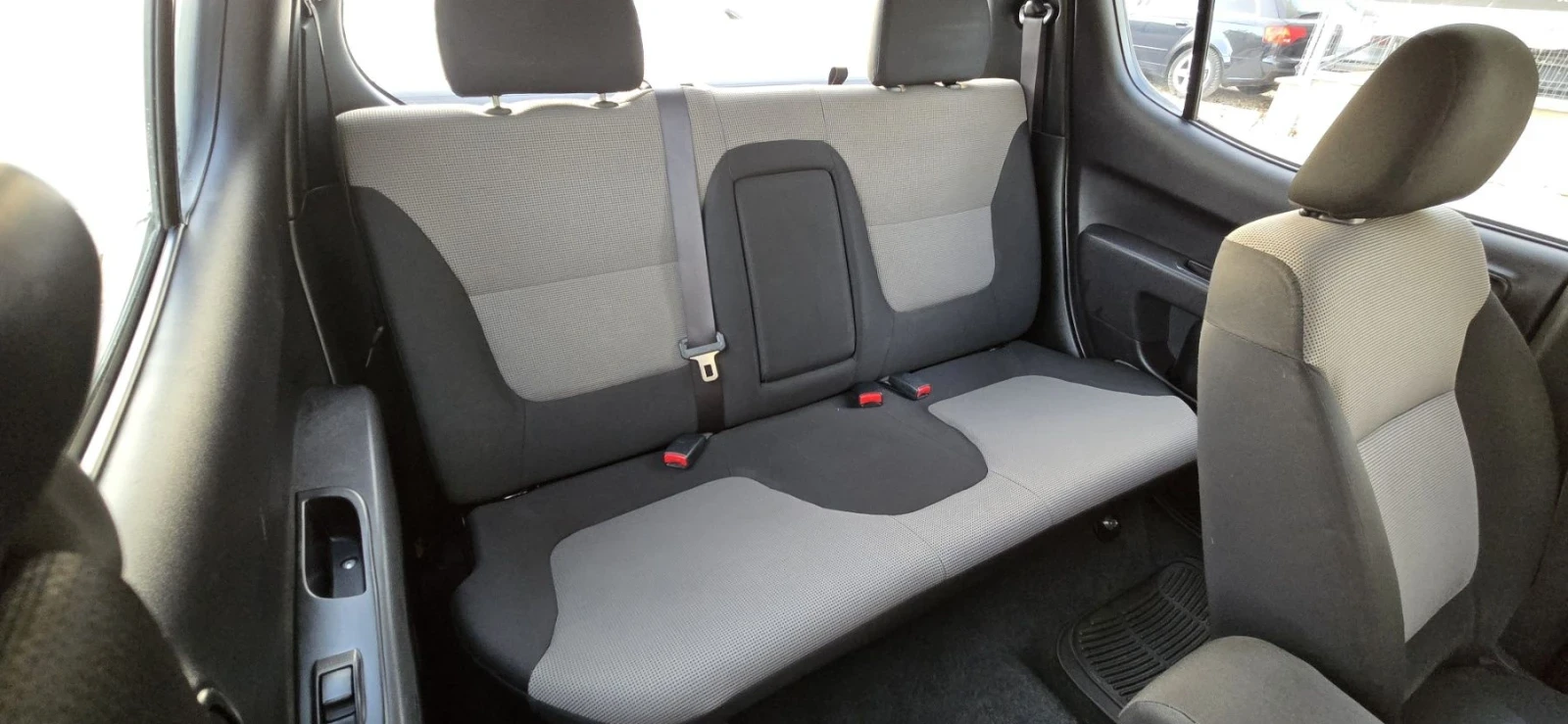 Mitsubishi L200 2.5 DID FACE , снимка 10 - Автомобили и джипове - 56349471