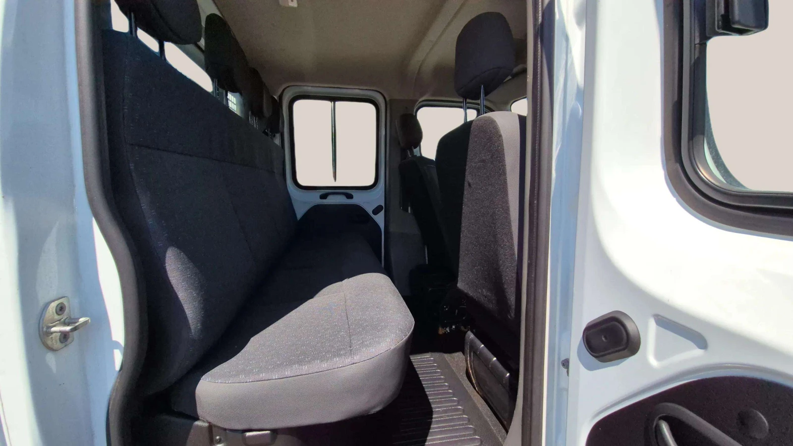 Opel Movano 2.3 D - изображение 10