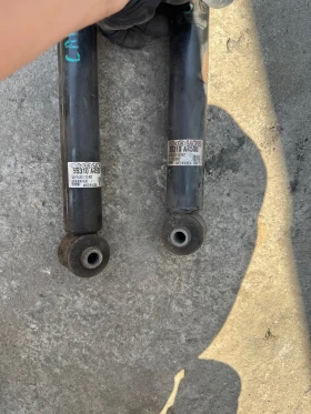 Kia Сarens 2013-2017г задни амортисьори комплект, снимка 3