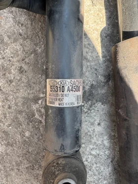 Kia Сarens 2013-2017г задни амортисьори комплект, снимка 5