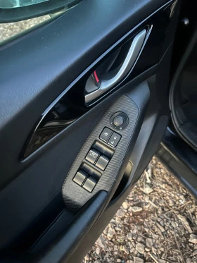Mazda 3 2.0 i skyactiv, снимка 10
