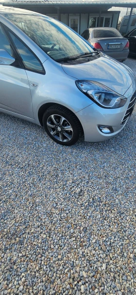 Hyundai Ix20 - 18999 лв. / 9714.03 € - 75650549 6