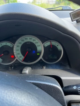 Toyota Corolla verso 2000 - 2300 € / 4498.41 лв. - 22859289 2
