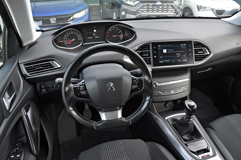 Peugeot 308 1.2 Allure, снимка 7 - Автомобили и джипове - 47453552