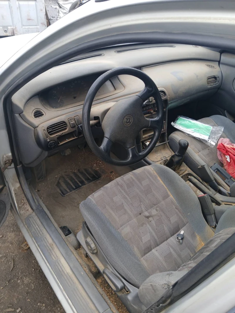 Mazda 626, снимка 3 - Автомобили и джипове - 48568244