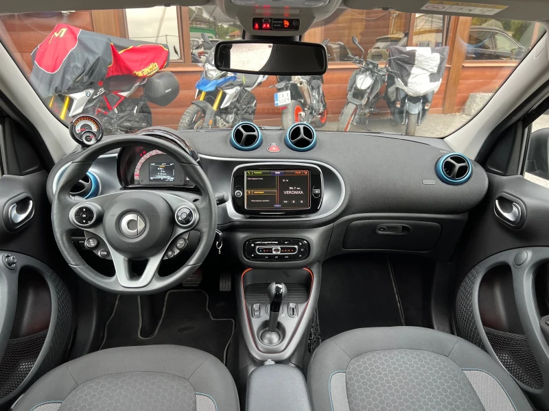 Smart Forfour EQ Led Facelift CarPlay Панорама , снимка 10 - Автомобили и джипове - 50626858
