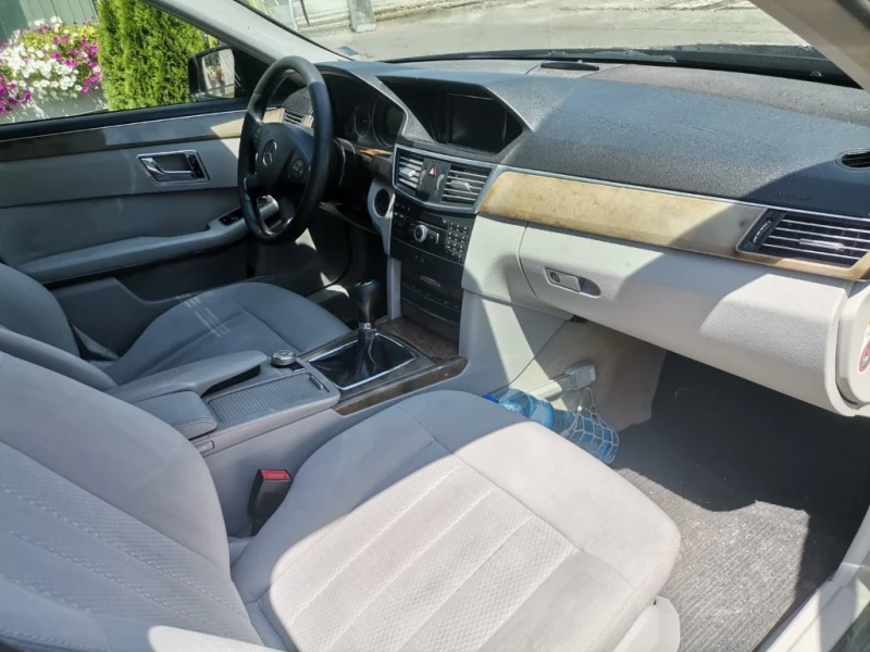 Mercedes-Benz E 220 CDI blueefficiency, снимка 14 - Автомобили и джипове - 51871592