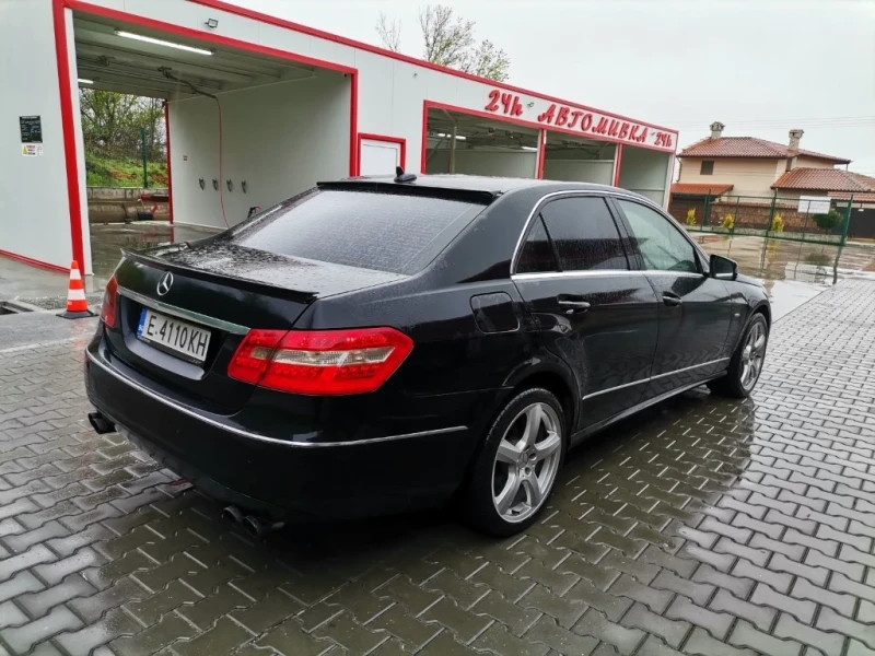 Mercedes-Benz E 220 CDI blueefficiency, снимка 2 - Автомобили и джипове - 51871592